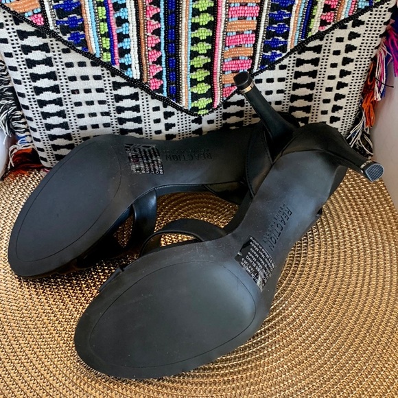 NEW Kenneth Cole Reaction Bobbi Slingback Heeled Sandals Black 9M - Picture 4 of 9